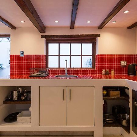 Central Cape Town, Stylish Home, With Private Courtyard Bagian luar foto