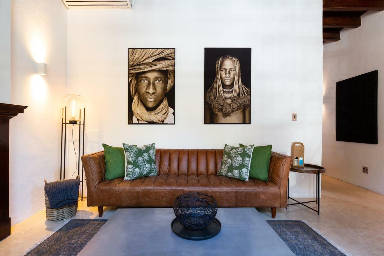Central Cape Town, Stylish Home, With Private Courtyard Bagian luar foto